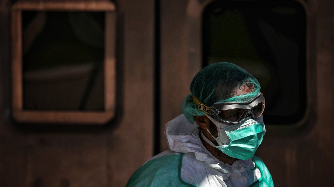 Espanha registra aumento em número diário de casos e mortes