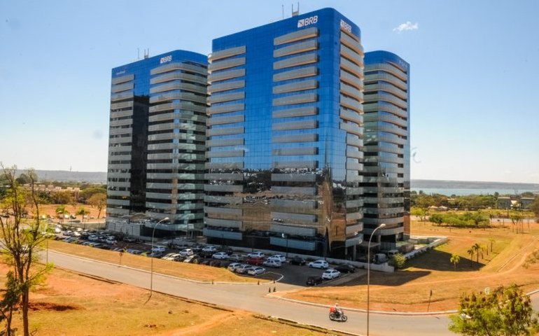 Presidente do BRB afirma que banco identificou divergências documentais em operações do Master e comunicou ao BC