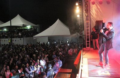 Grande Show Aravantu reúne milhares de pessoas no Bosque das Arapiracas