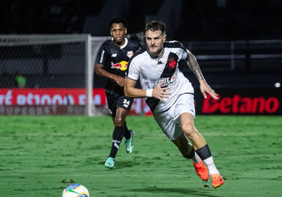 Brasileiro: Vasco enfrenta Bragantino para tentar se afastar do Z4