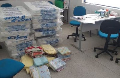 Secretaria Municipal de Educação entrega enxovais completos em todas as creches de Penedo