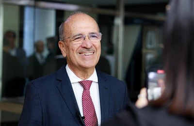 Prefeito Ronaldo Lopes consegue 400 casas de moradia popular para Penedo