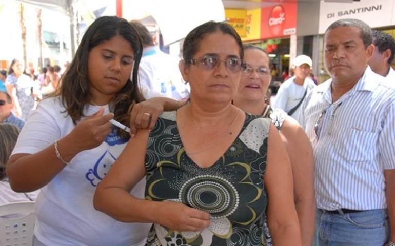Saúde alerta sobre necessidade de vacina contra febre amarela em Alagoas