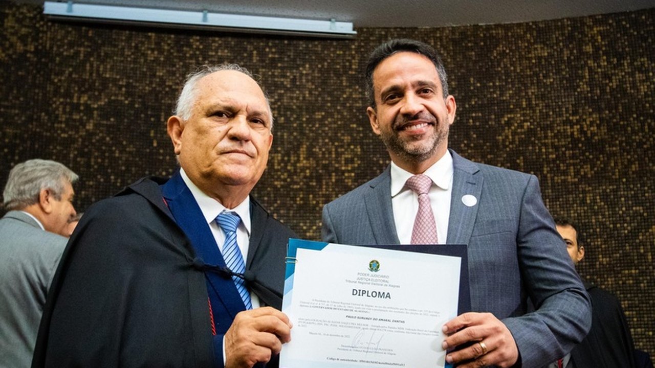 Paulo Dantas é diplomado e destaca Alagoas como referência nacional em programas sociais