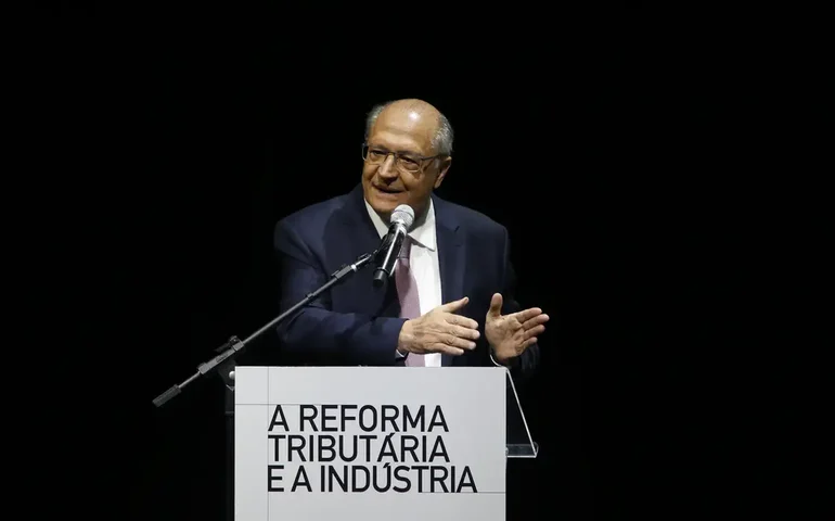 Alckmin e Durigan participam de assinatura de crédito do BB para túnel Santos-Guarujá