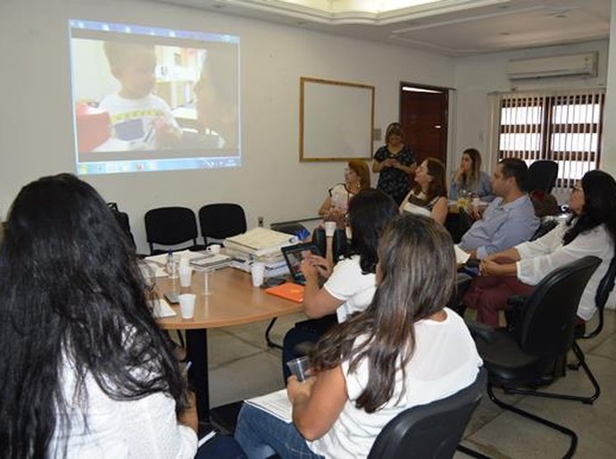 Seades alerta municípios para prazos de adesão ao Criança Feliz
