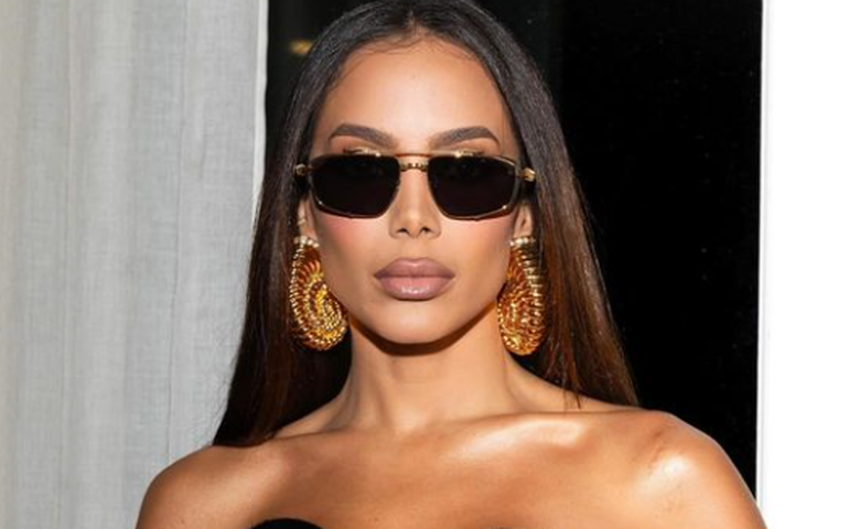 Anitta exalta 'O Agente Secreto' e convoca público a apoiar cinema brasileiro