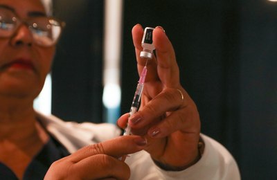 Arapiraca disponibiliza vacina contra dengue para crianças de 10 a 14 anos