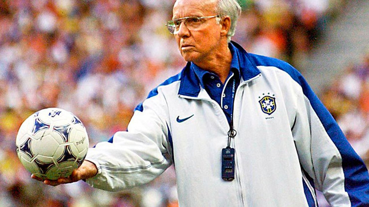 Zagallo é homenageado por clubes, jogadores e ex-atletas