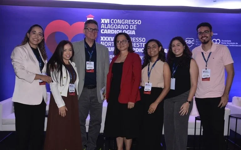 Estudantes de Medicina conquistam primeiro lugar em evento de cardiologia
