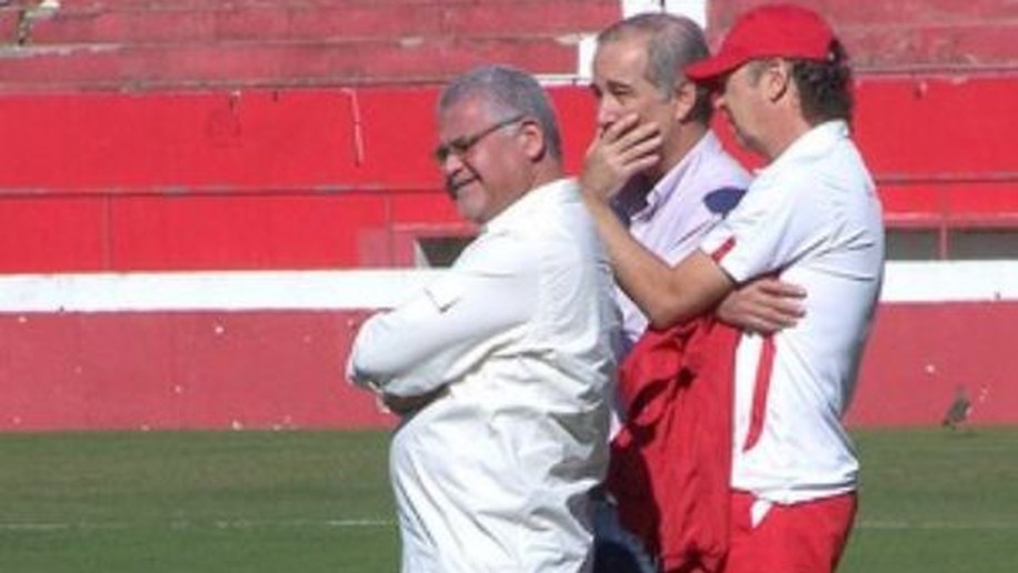 Presidente do Inter demite Falcão e dirigentes do futebol