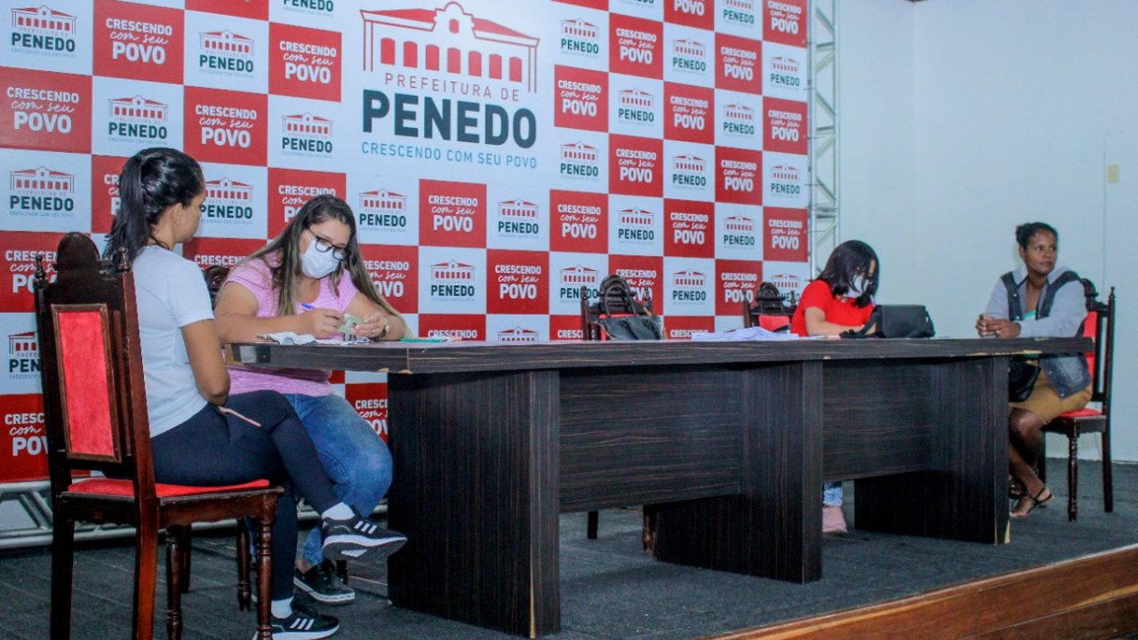 Programa Castra Pet inclui mais cães e gatos de pessoas de baixa renda para esterilização em Penedo