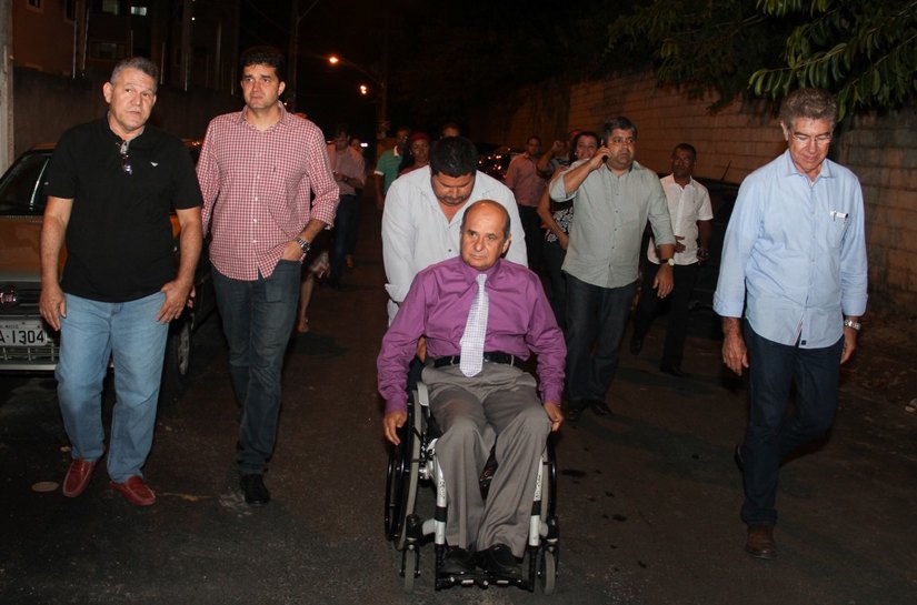 Rui Palmeira vistoria obras estruturantes na Serraria