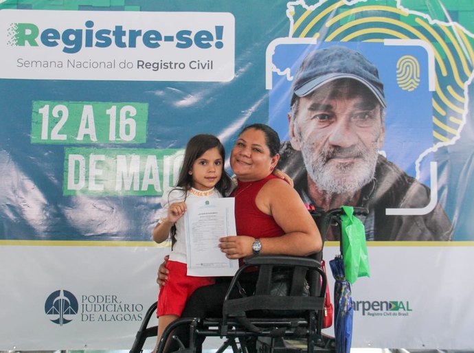 População de Maceió é beneficiada com registros gratuitos