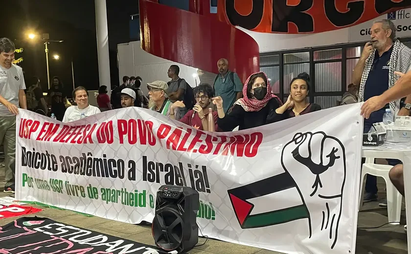 Manifestantes acampam na USP em solidariedade ao povo palestino