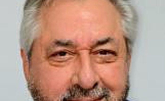 Carlos Sodré, 79 anos, disputa o cargo de senador por Bahia