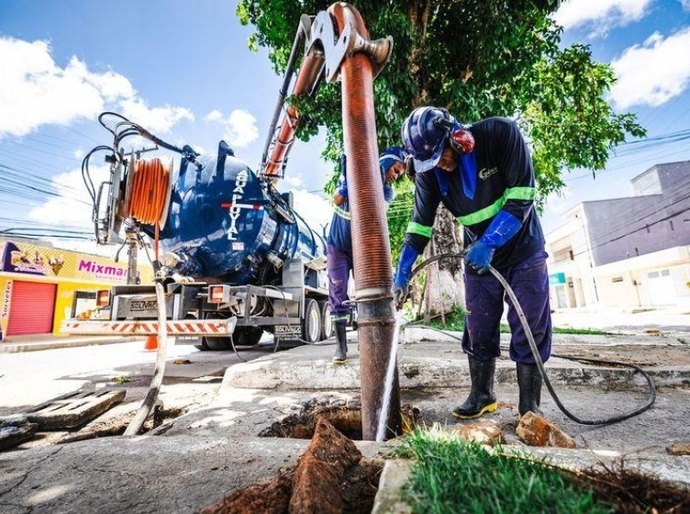 Infraestrutura retira 469 toneladas de entulho da rede de drenagem em setembro