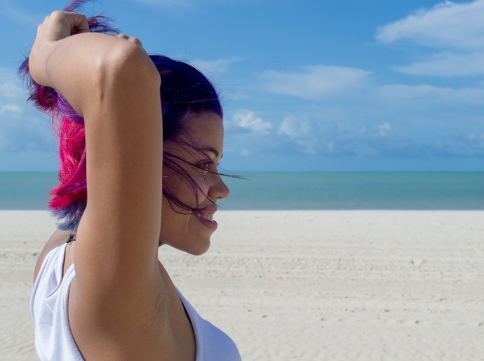 May Honorato apresenta canções inéditas no seu novo show em Maceió