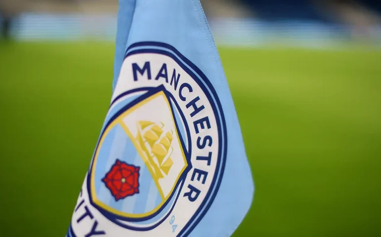 Manchester City tentou contratar Messi 'por engano' em 2008, revela ex-auxiliar