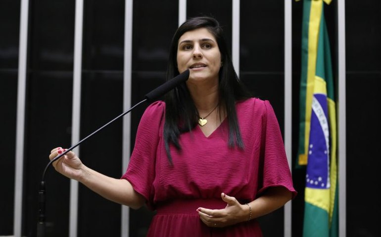 Comissão aprova regulamentação para instrutor de trânsito e diretor de autoescola