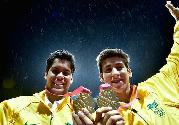 Dupla masculina conquista ouro no tênis em Nanquim