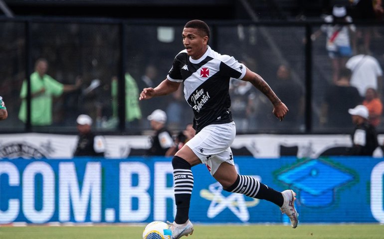 Vasco e Bragantino empatam em 2 a 2 em São Januário