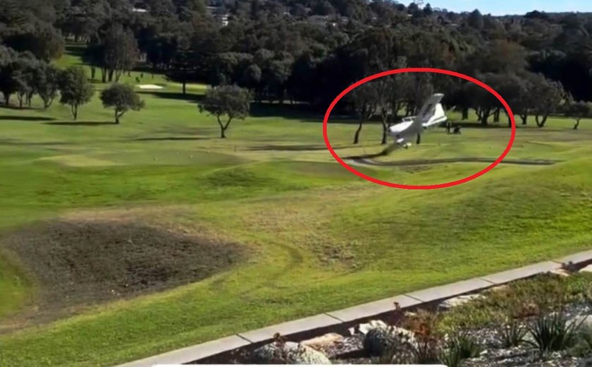 Avião faz pouso de emergência em campo de golfe na Austrália