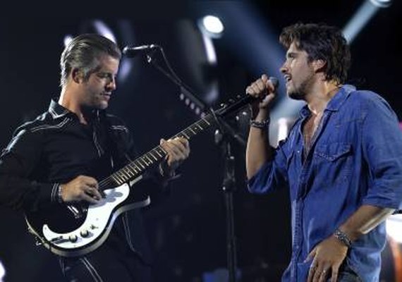 Victor & Leo retornam com show surpresa após 5 anos e dividem opiniões: 'Inacreditável'