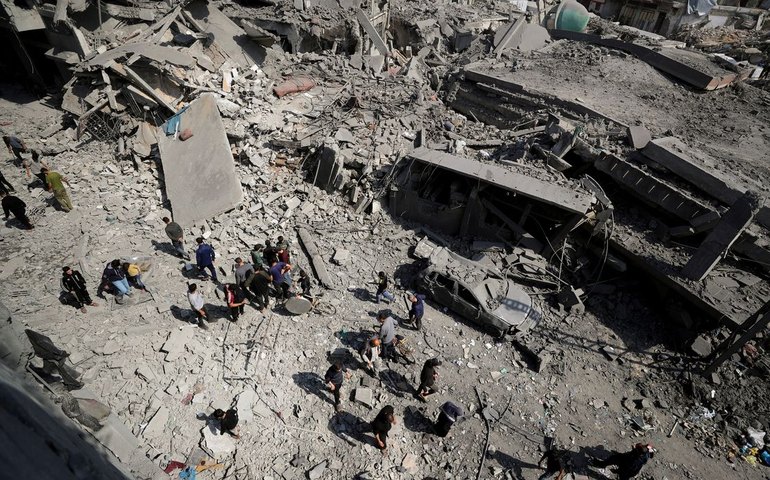 Enfermeira registra colapso de hospital em Gaza sob cerco israelense