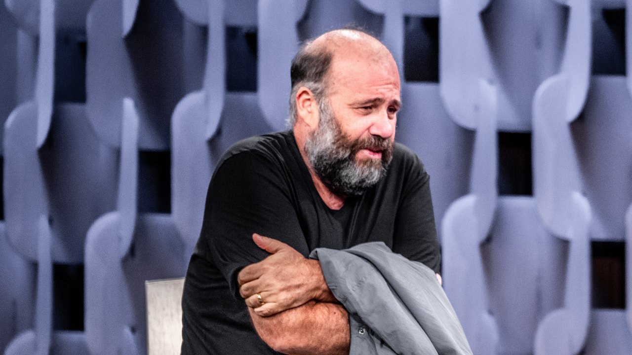 'O Caso' discute o tédio existencial com humor