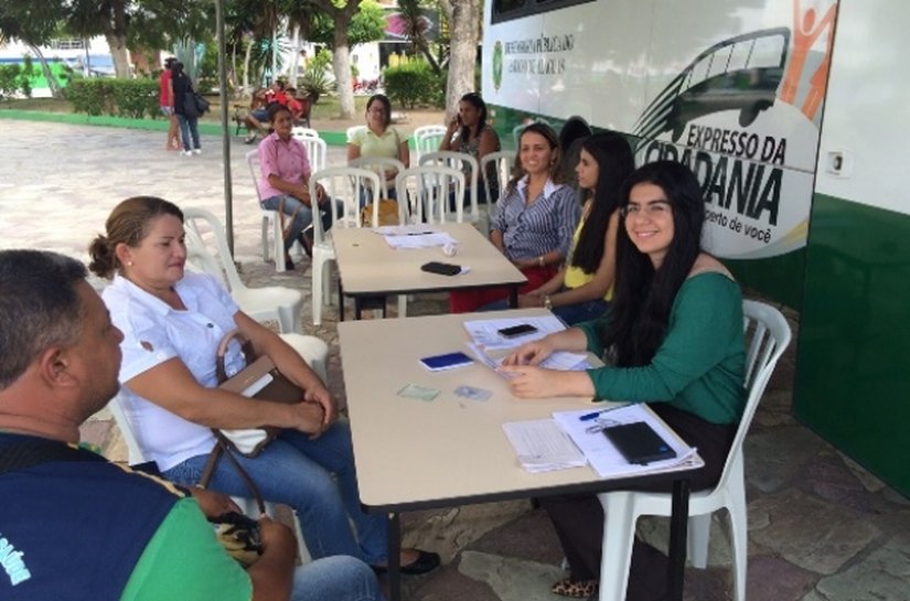 Expresso da Cidadania visita municípios do Sertão alagoano