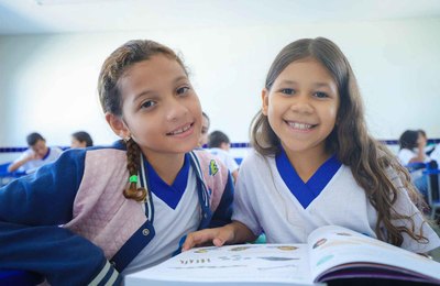 Alagoas atinge a marca histórica de 64% de crianças alfabetizadas e ultrapassa a meta para 2026