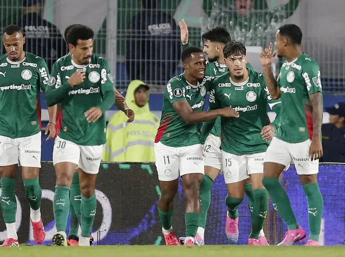 Palmeiras vence Cerro Porteño fora e vai às quartas da Libertadores
