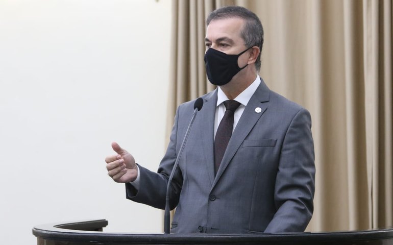 Ronaldo Medeiros critica o Governo Federal e destaca operação da PF contra o Ministério do Meio Ambiente