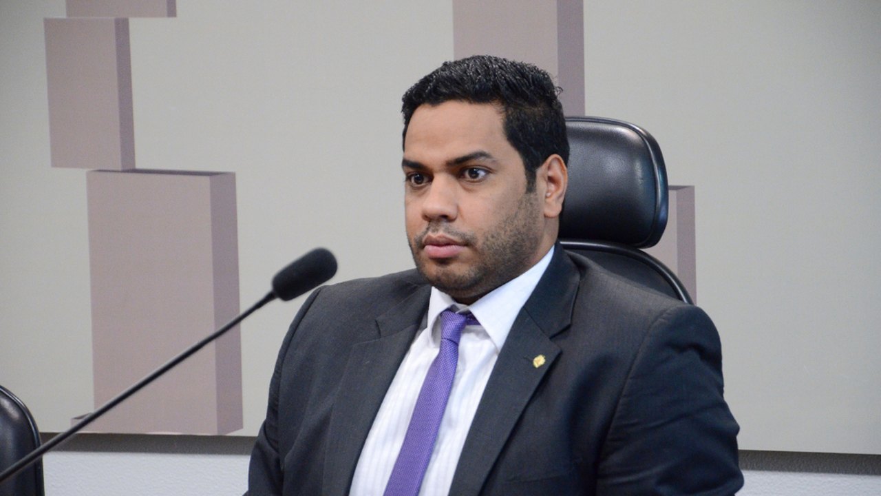 Senado aprova deputado Jhonatan de Jesus para vaga deixada por Ana Arraes no TCU