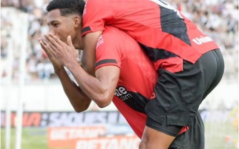 Atlético-GO bate Ponte Preta em Campinas e assume vice-liderança da Série B