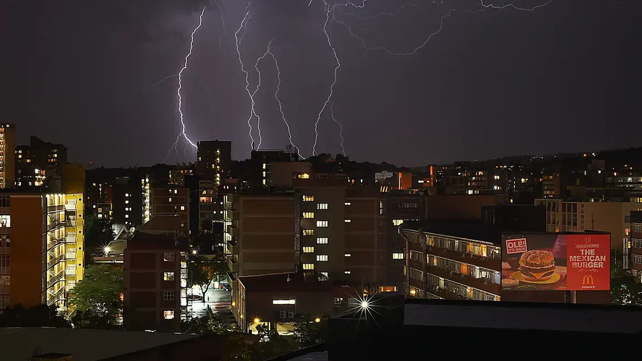 Reino Unido: grande tempestade atinge o país e deixa pelo menos 2 mortos