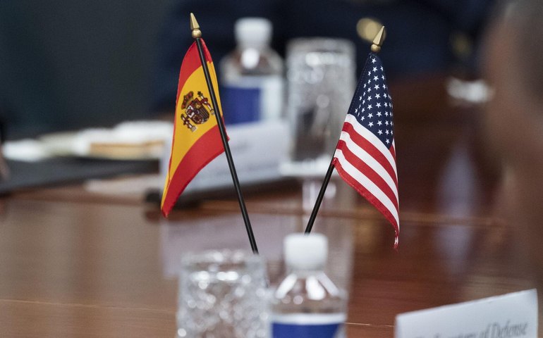 Espanha declina em aumentar gastos militares e Trump ameaça 'dobrar valores'  em acordos comerciais