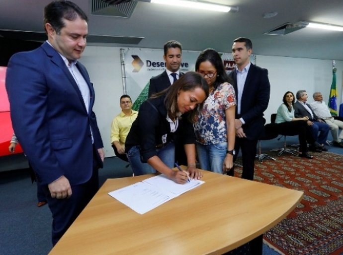 Mais de 800 mil em linha de crédito para trabalhadores de cooperativa