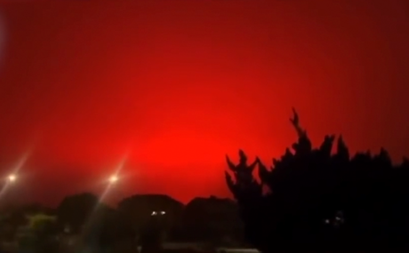 Céu fica completamente vermelho em cidade da China e assusta moradores