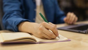 Aracaju inicia matrículas para Educação de Jovens e Adultos nesta segunda-feira / Foto: Foto: Freepik/Arquivo