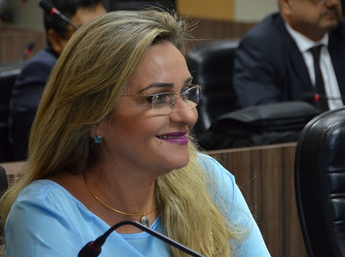 Advogada Taciana Mendes assume presidência da Comissão OAB Solidária