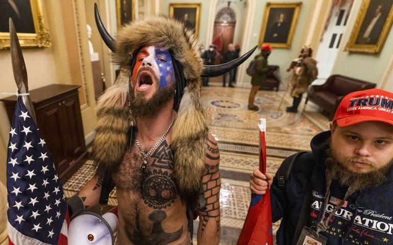 O que significaria para os EUA um possível perdão de Trump aos manifestantes do Capitólio?