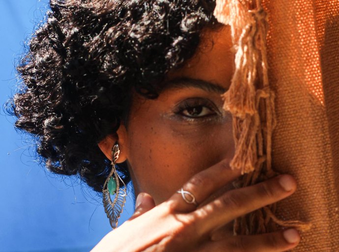 Gabriela CravíCanela celebra a força da cultura nordestina com o projeto Mangangá