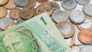 money-brazilian-coins-1-real-cedula.jpg