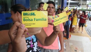 Quase 44 mil alagoanos aptos ao Bolsa Família ainda esperam pelo benefício