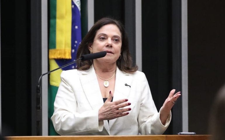 Relatório sobre mulheres e direitos humanos recompõe recursos para 2026