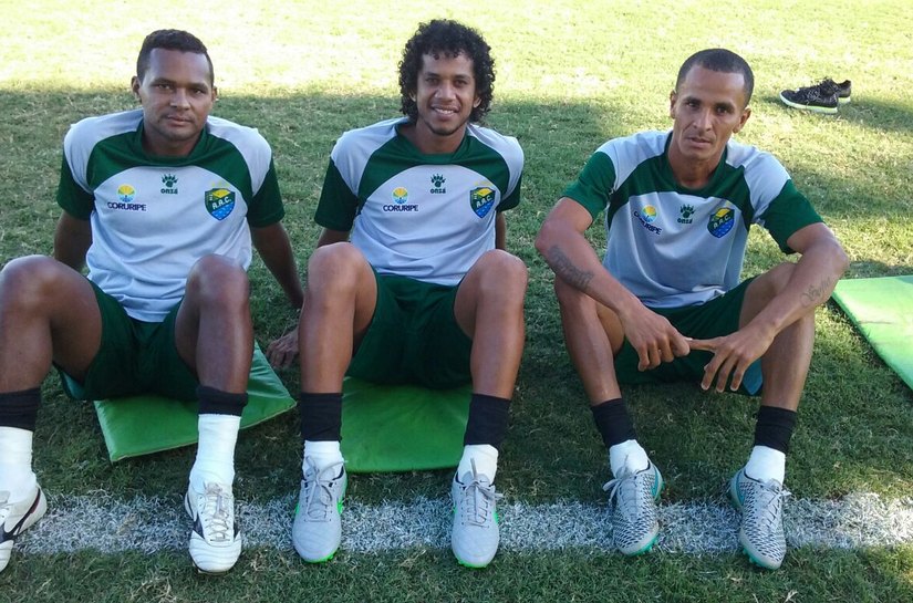 Trio experiente reforça Coruripe que tem jogadores revelados pela base