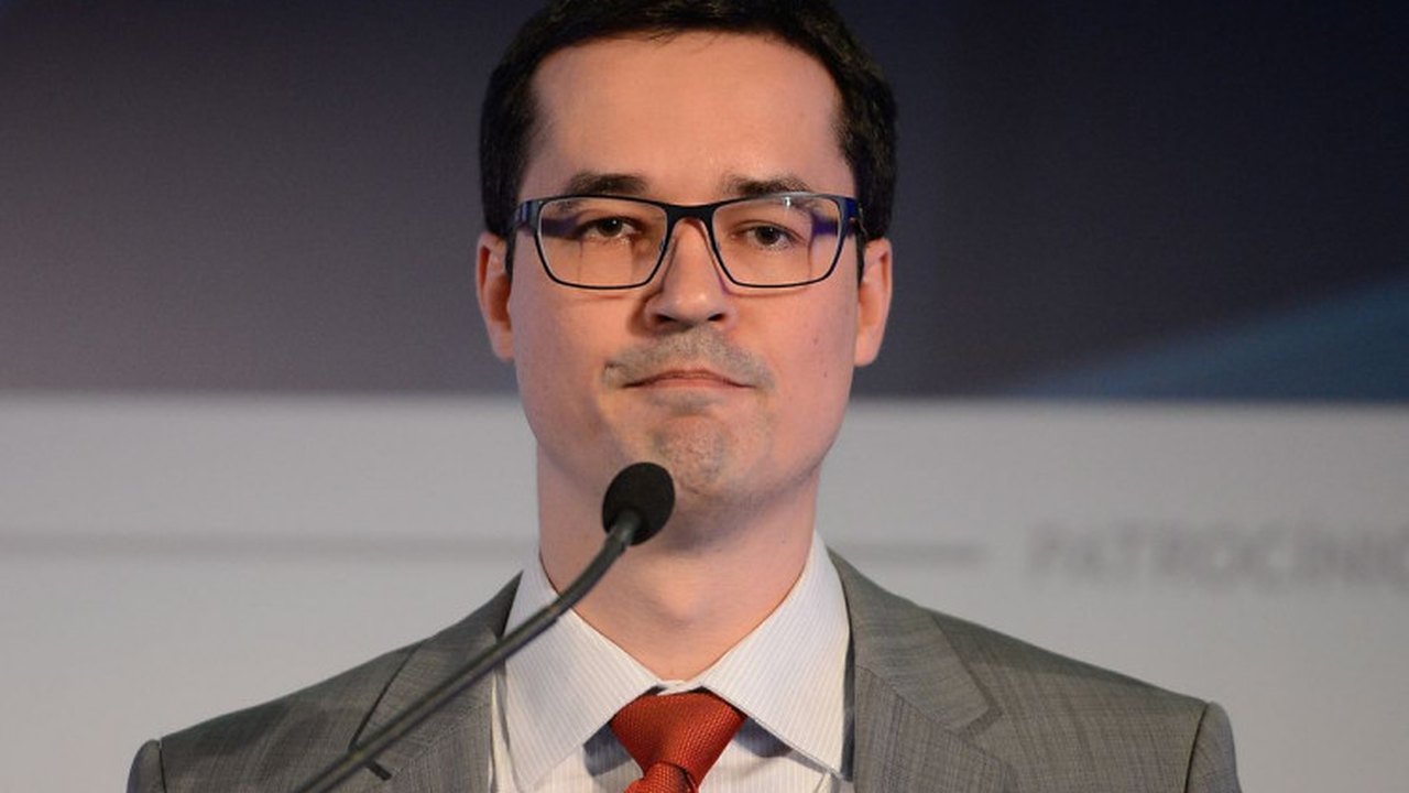 Votação para cassar Deltan Dallagnol leva 1 minuto e 6 segundos