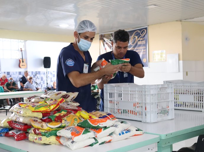 Sesc Mesa Brasil inicia entrega de alimentos arrecadados em São João de Maceió